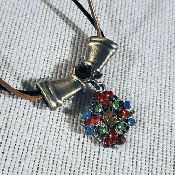 Rustic Antique Bronze Rhinestones Geometric Pendant Necklace Vegan Leather - Picture 7 of 10